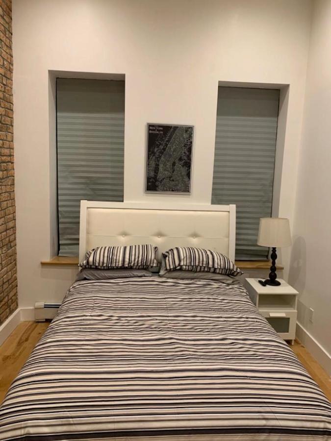 Newly Renovated Duplex Apartment 2 New York Exterior photo
